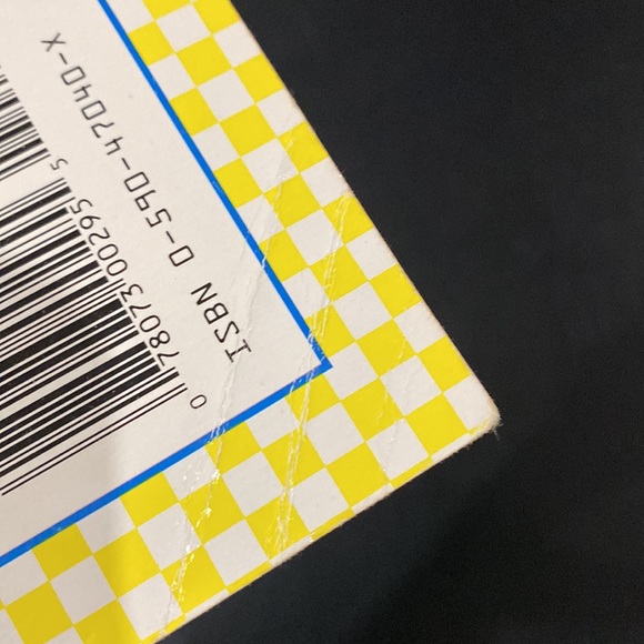 Baby-Sitters Little Sister #40: Karen’s Newspaper by Ann M. Martin - Novel - Picture 6 of 7